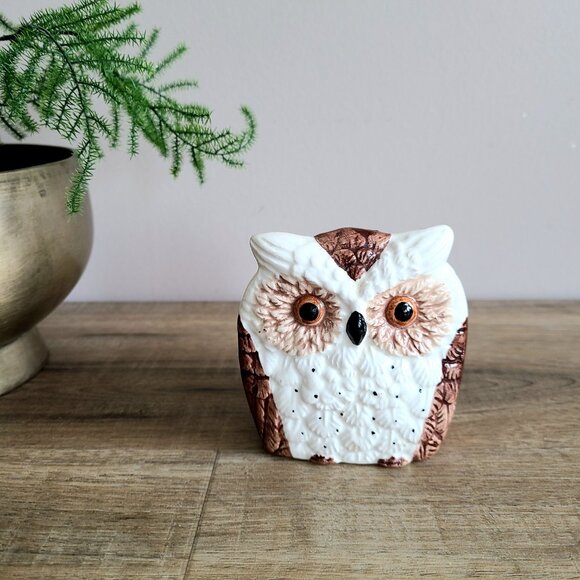 Vintage ceramic owl napkin or letter holder. - Picture 1 of 5